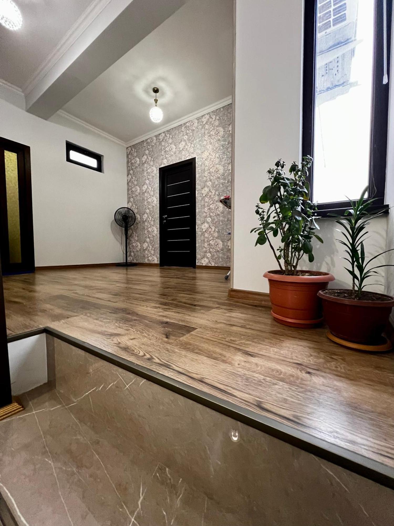New , Comfortable 3 Bedroom House Yerevan Exterior foto